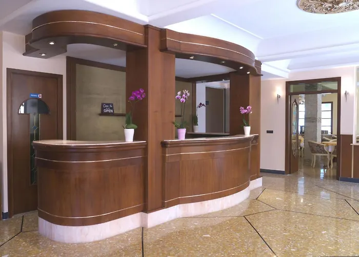 Flora Hotel Celle Ligure