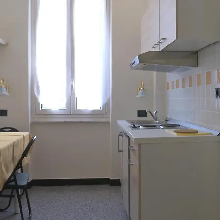 Flora Ξενοδοχείο