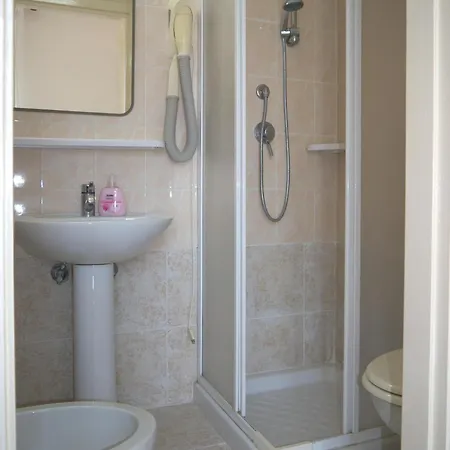 Ξενοδοχείο Flora